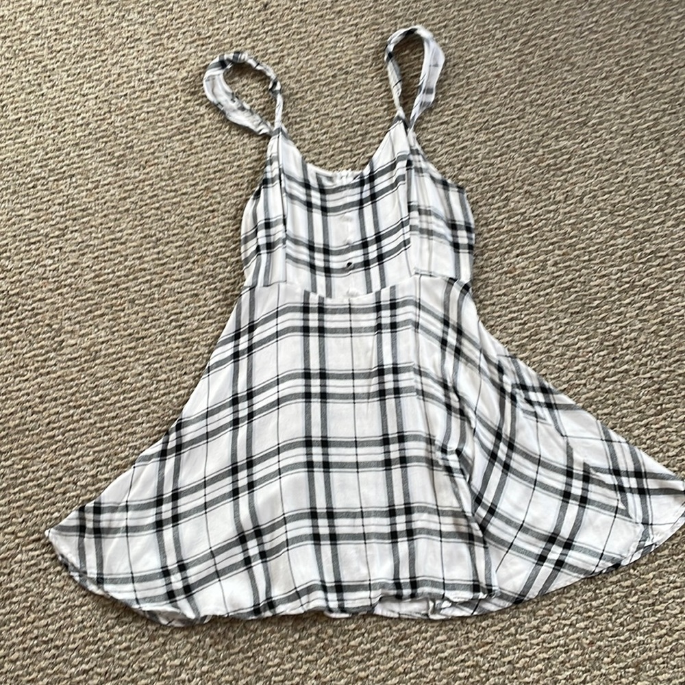 Flowy Plaid Dress with zipper in back